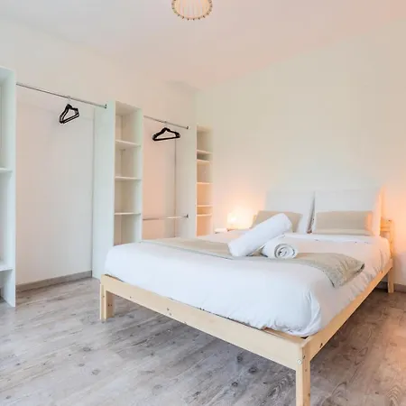 Near Metro With Parking & Balconies ليل